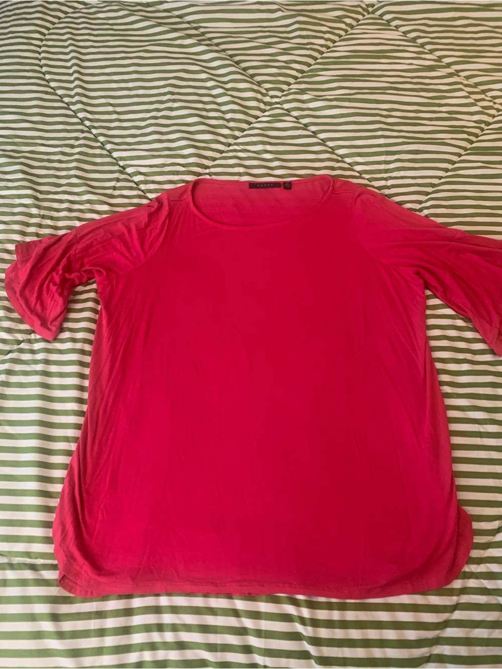 Cyrus Hot Pink 3/4 Sleeve Crewneck Tunic
